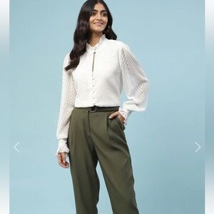 Walter Baker Cream Sheer Sleeves Women's Blouse Medium Top